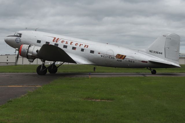 Douglas DC-3 (N33644) - 'Douglas 33644', 'Western Air Lines' DC-3, is one of five vintage aircraft flying across the North Atlantic to Normandy, France for the 2024 Legacy Tour to honor the 80th anniversary of D-Day and then on to Germany honoring 75th anniversary of the Berlin Airlift. The route consists of Oxford, CT-Presque Isle, ME-Goose Bay, NL-Greenland-Iceland-Prestwick, Scotland-Normandy, FR