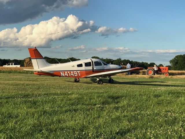 Piper Cherokee (N4149T)