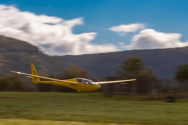 N512ZR — - Privately-owned Sparrowhawk glider on aerotow at Front Royal Warren County Airport.