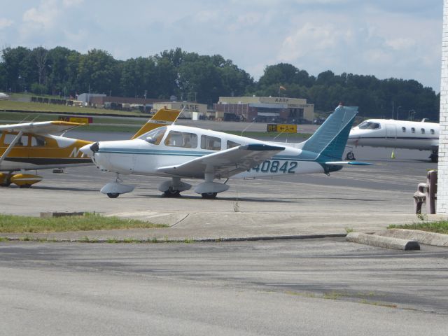 Piper Cherokee (N40842)