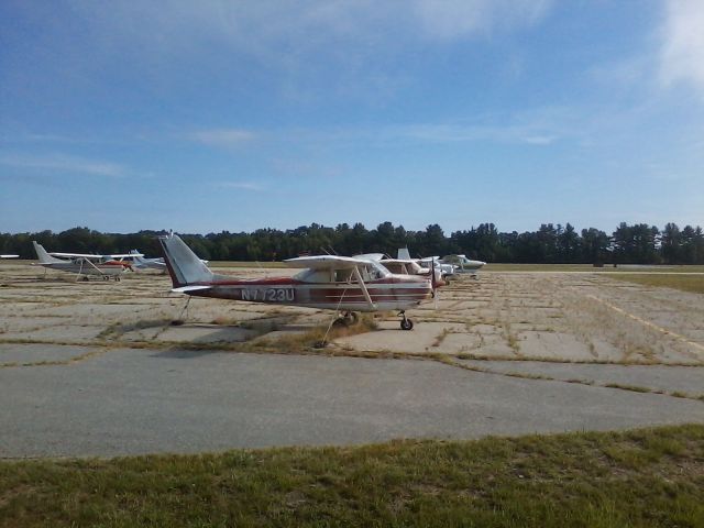 Cessna Skyhawk (N7723U)