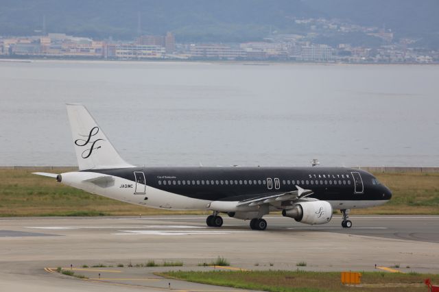 Airbus A320 (JA01MC)
