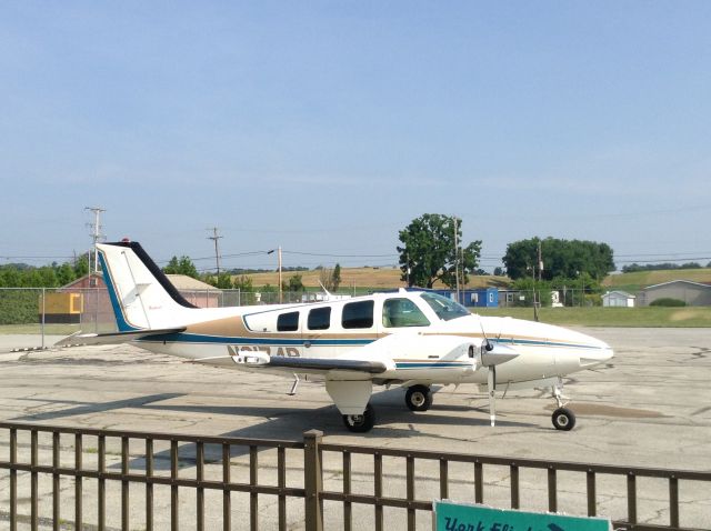 Beechcraft Baron (58) (N3174B)