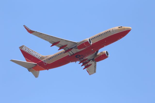 Boeing 737-700 (N792SW)