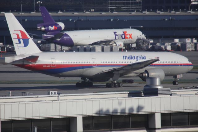 Boeing 777-200 (9M-MRF)