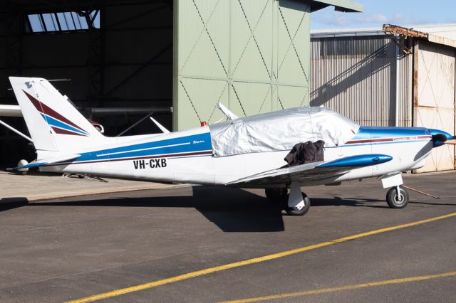 Piper PA-24 Comanche (VH-CXB)
