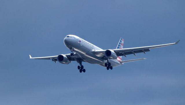 Airbus A330-200 (N292AY) - On final is this 2014 American Airlines Airbus 330-243 in the Summer of 2019.