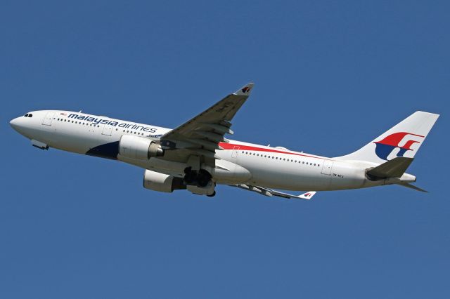 Airbus A330-200 (9M-MTU)