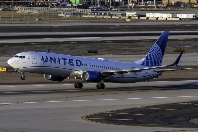 Boeing 737-900 (N35407)