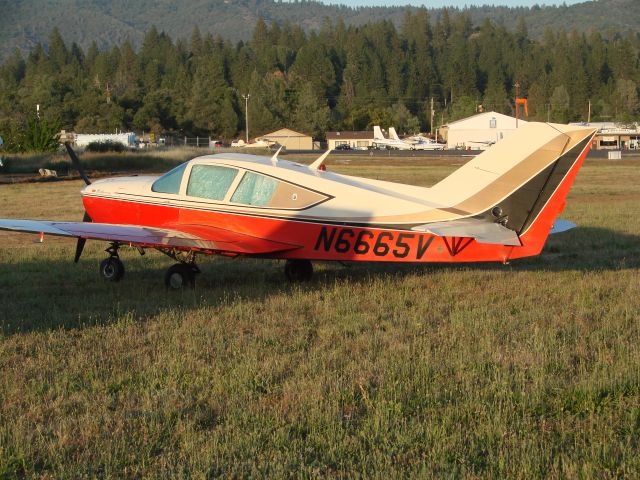 BELLANCA Viking (N6665V) - Bellanca-Champion Club 2014 West Coast Fly-In at Columbia California.