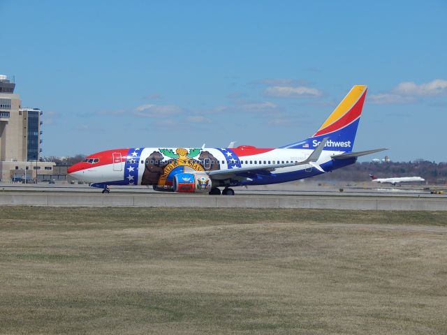 — — - Southwest Airlines Missouri flag edition. Minneapolis, MN 4/28/18