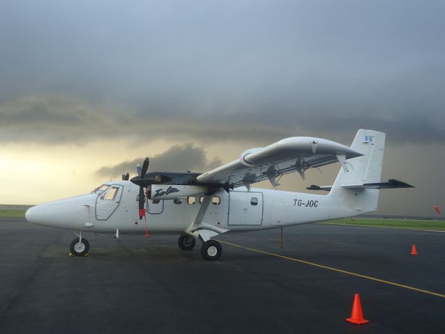 De Havilland Canada Twin Otter (TG-JOC)