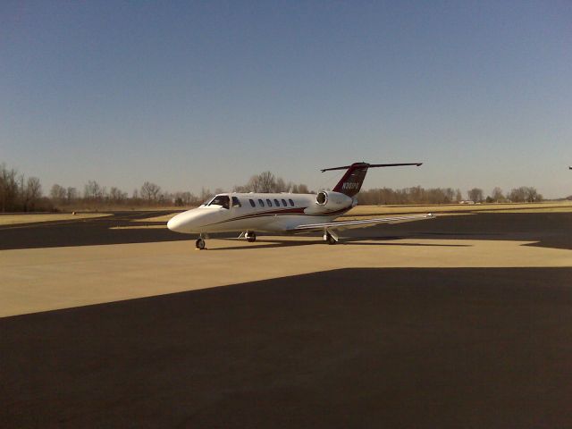 Cessna Citation CJ1 (N301PG) - Pictured on the ramp at M91