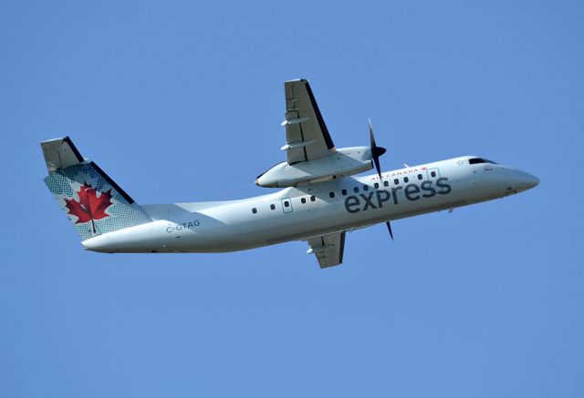 de Havilland Dash 8-300 (C-GTAG)