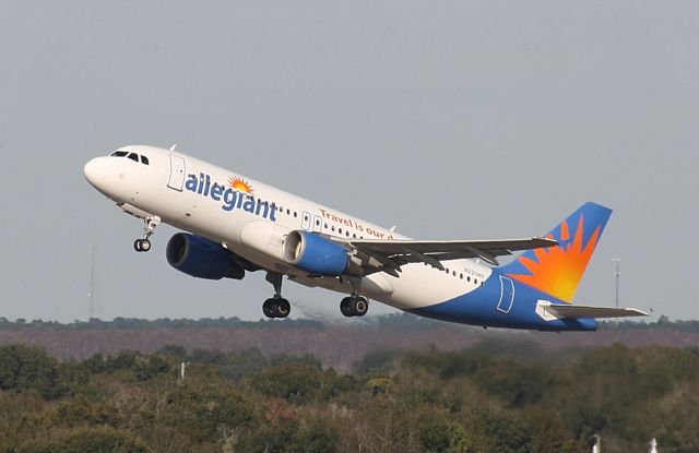 Airbus A320 (N220NV) - Taken from top of parking garage