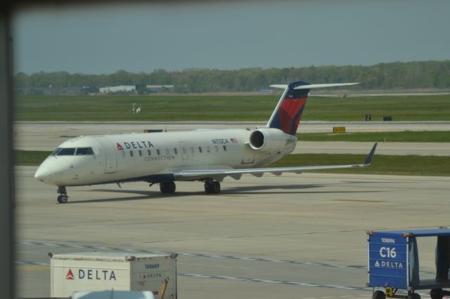 Canadair Regional Jet CRJ-700 (N713CA) - KDTW 5-3-2012