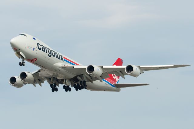 — — - Cargolux