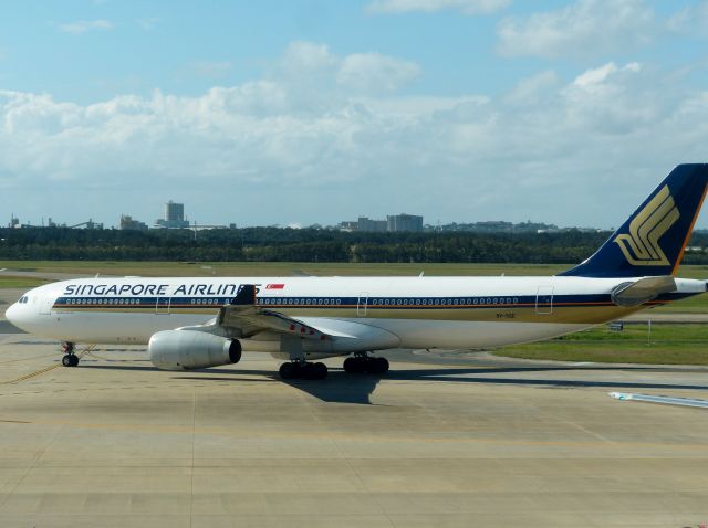 Airbus A330-300 (9V-SSE)