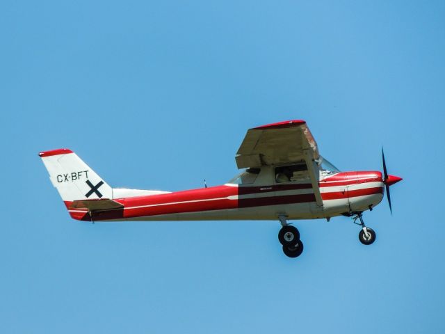 Cessna Commuter (CX-BFT)