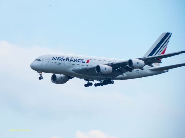 F-HPJB — - Korean Airline had an Airbus A380 coming into ATL for awhile.  After that stopped, noticed the Air France A380 coming into the airport, every couple of days.  