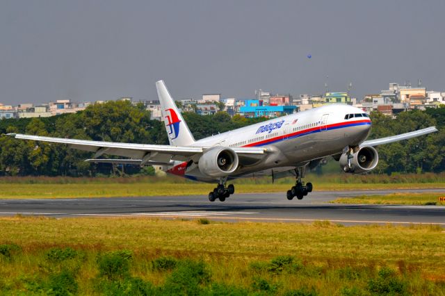 Boeing 777-200 (9M-MRE) - 22nd Nov., 2013