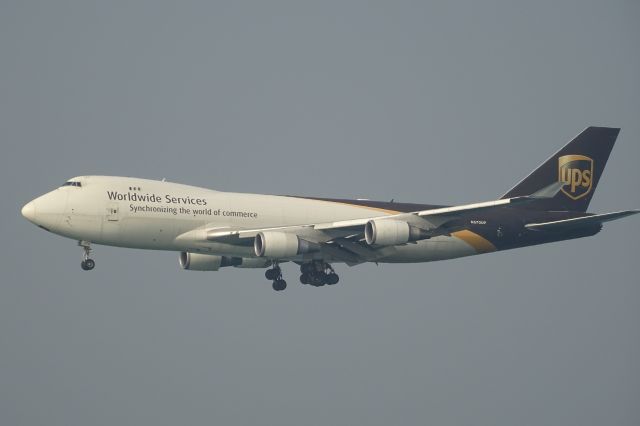 Boeing 747-400 (N570UP)