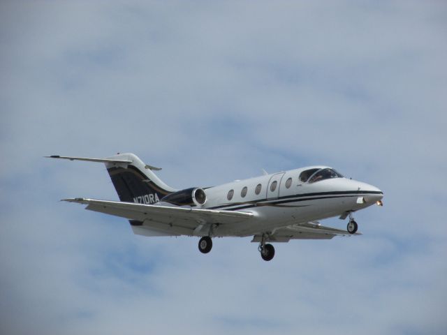 Beechcraft Beechjet (N710RA) - Landing on RWY 20R