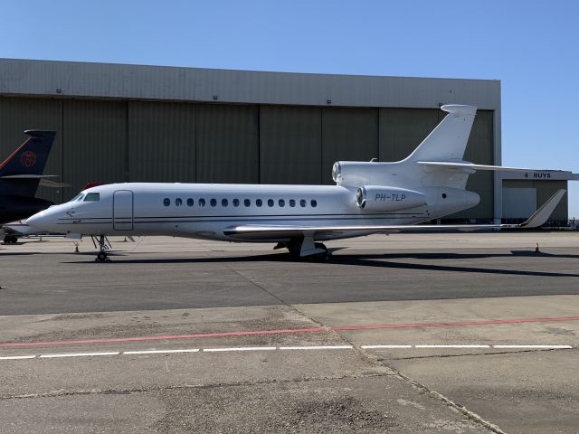 PH-TLP — - Talpa's own aircraft parked at EHAM, 5 minutes later is was towed into the hangar.