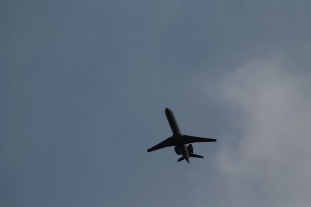 Canadair Regional Jet CRJ-700 (N510AE) - PSA Flight 5401 operating an American Eagle CRJ-700 about to fly over my house. Coming into KPVD from KPHL