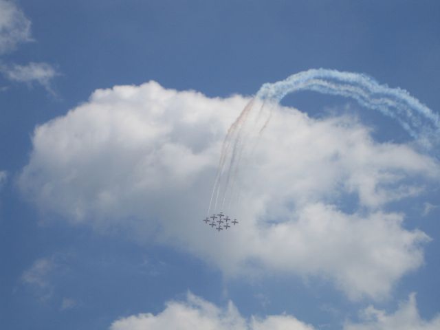 — — - Canadas Snowbirds at CYXX (Abbotsford), Aug 12, 2010