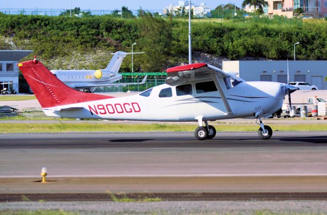 Cessna 206 Stationair (N900GD)