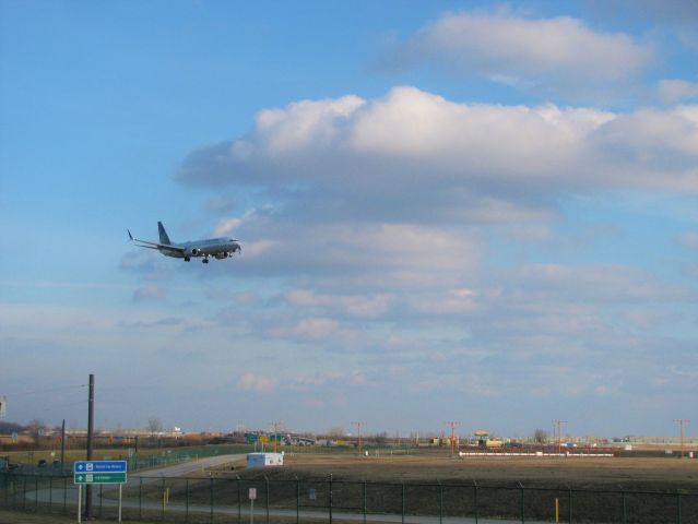 Boeing 737-800 (N78511)