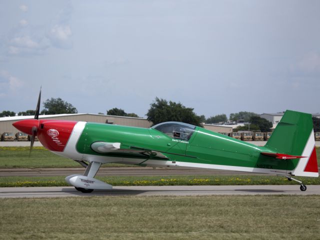 Experimental 100kts-200kts (N821EX) - Oshkosh 2013!