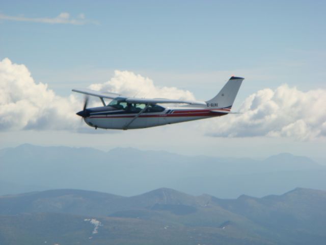 Cessna Skylane (C-GLRE)