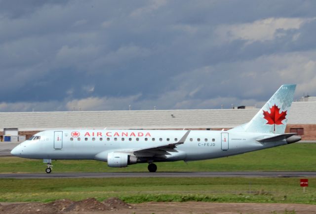 Embraer 170/175 (C-FEJD)