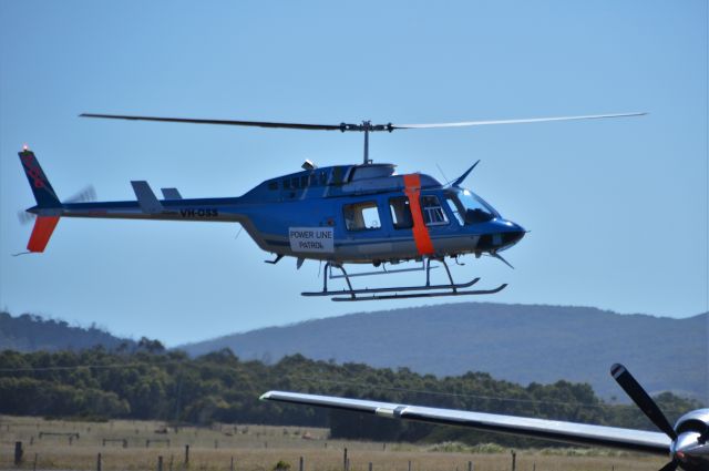 VH-OSS — - Osbourne Aviation Longranger arriving, Flinders Island, Jan 2021
