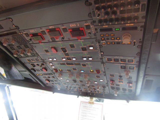 Airbus A320 (ZK-OXF)