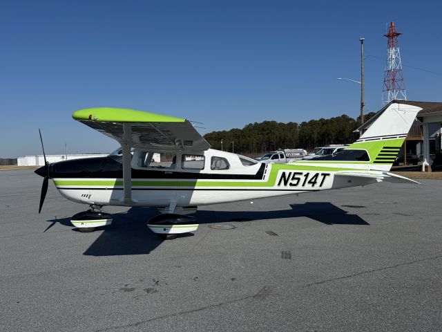 Cessna 206 Stationair (N514T)
