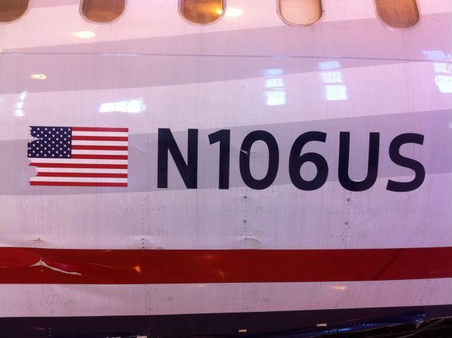 Airbus A320 (N106US)