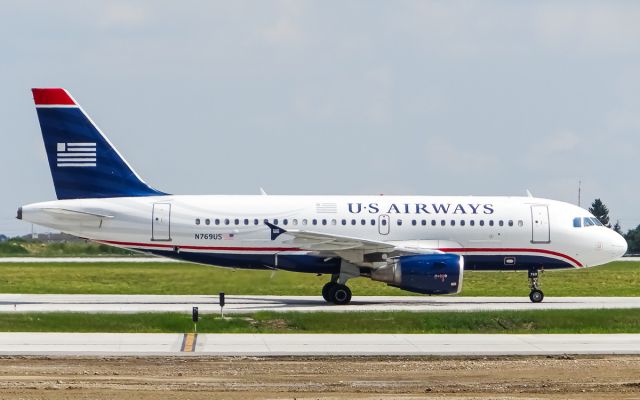 Airbus A319 (N769US)