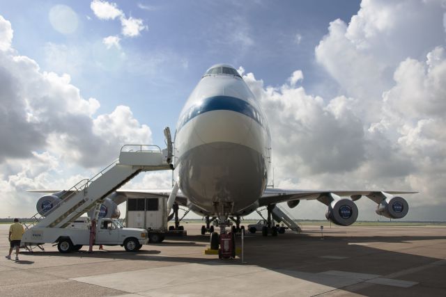 BOEING 747-100 (N905NA)