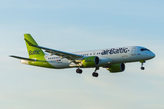 Airbus A220-300 (YL-AAY) - WAW SPOTTING