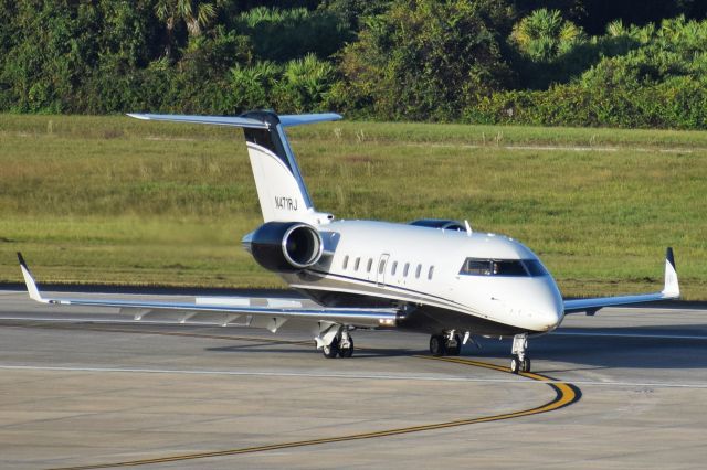 Canadair Challenger (N471RJ) - 2002 Bombardier Challenger 600 opby Adios Aviation arriving into the Tampa International Airport via Runway 01L