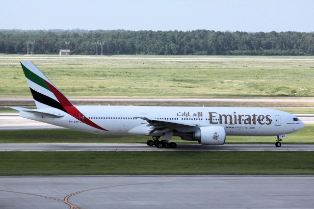 BOEING 777-200LR (A6-EWH)