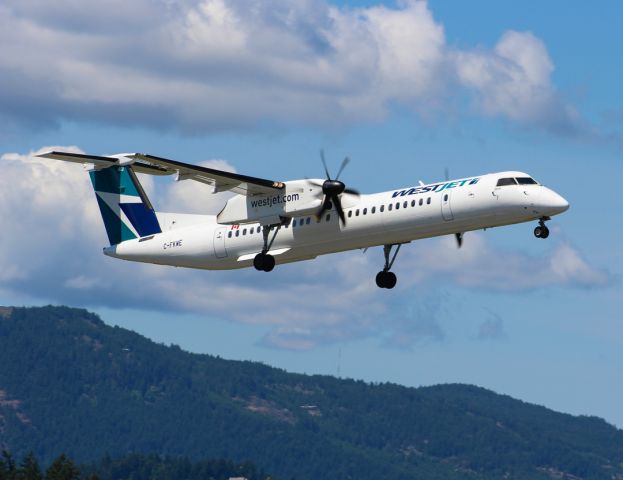 de Havilland Dash 8-400 (C-FKWE) - Off On The Quick 12 Minute Flight To YVR!