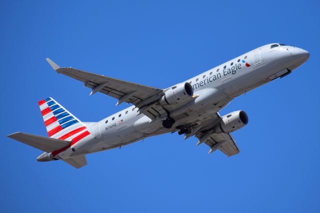 Embraer ERJ 175 (N116HQ) - Republic Airways E175S departing Runway 5 at  Buffalo for Philadelphia 