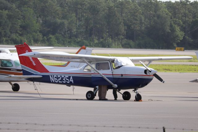 Cessna Skyhawk (N62354) - 6/5/24