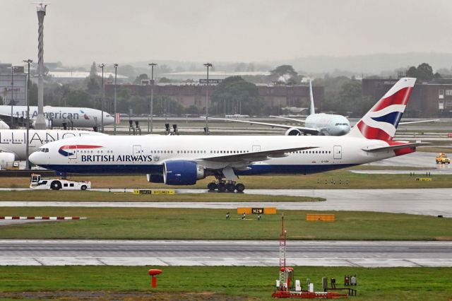 Boeing 777-200 (G-VIIH)