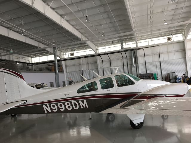 Beechcraft Travel Air (N998DM)