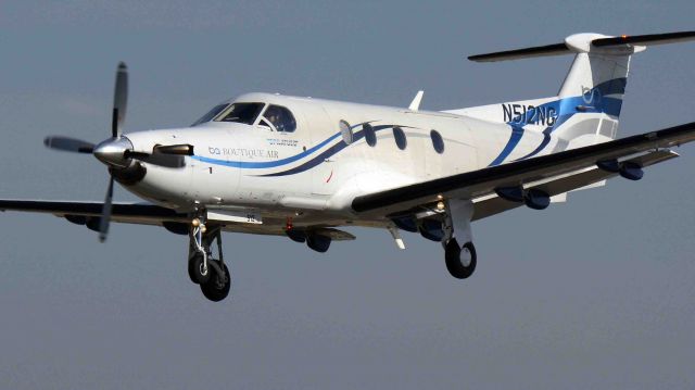 Pilatus PC-12 (N512NG) - Boutique flight 303 - "Short final, runway three-zero, Merced"